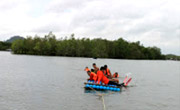 Local Life Tour นั่งเรือ ล่องแพ ชมธรรมชาติ ทานซีฟู้ด