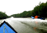 Local Life Tour นั่งเรือ ล่องแพ ชมธรรมชาติ ทานซีฟู้ด