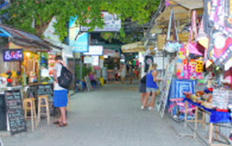 Longtail and Bays..เกาะพีพี